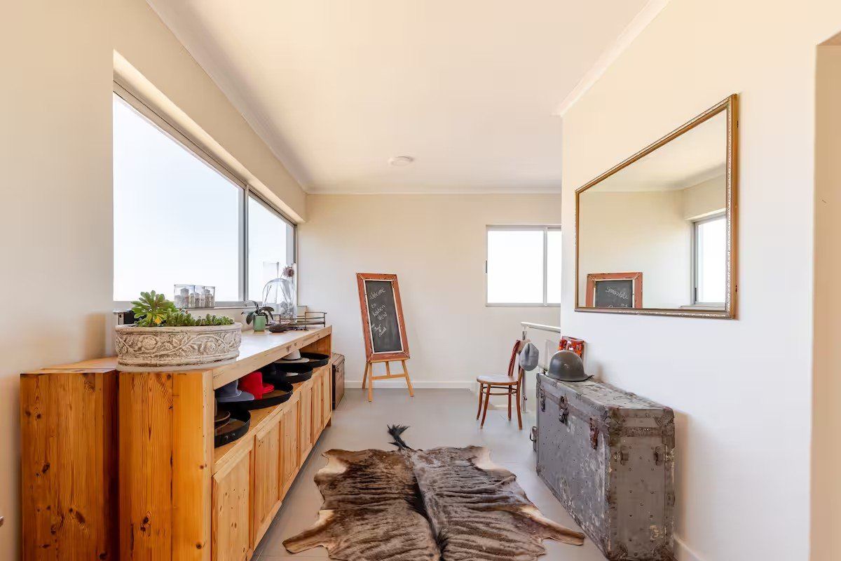 Stunning 3 Bedroom and 3 Bathroom House - Bloubergstrand - Photo 3