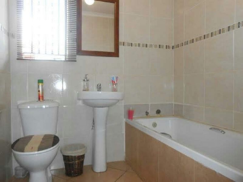 2 Bedroom house for Sale in Alliance - Photo 7