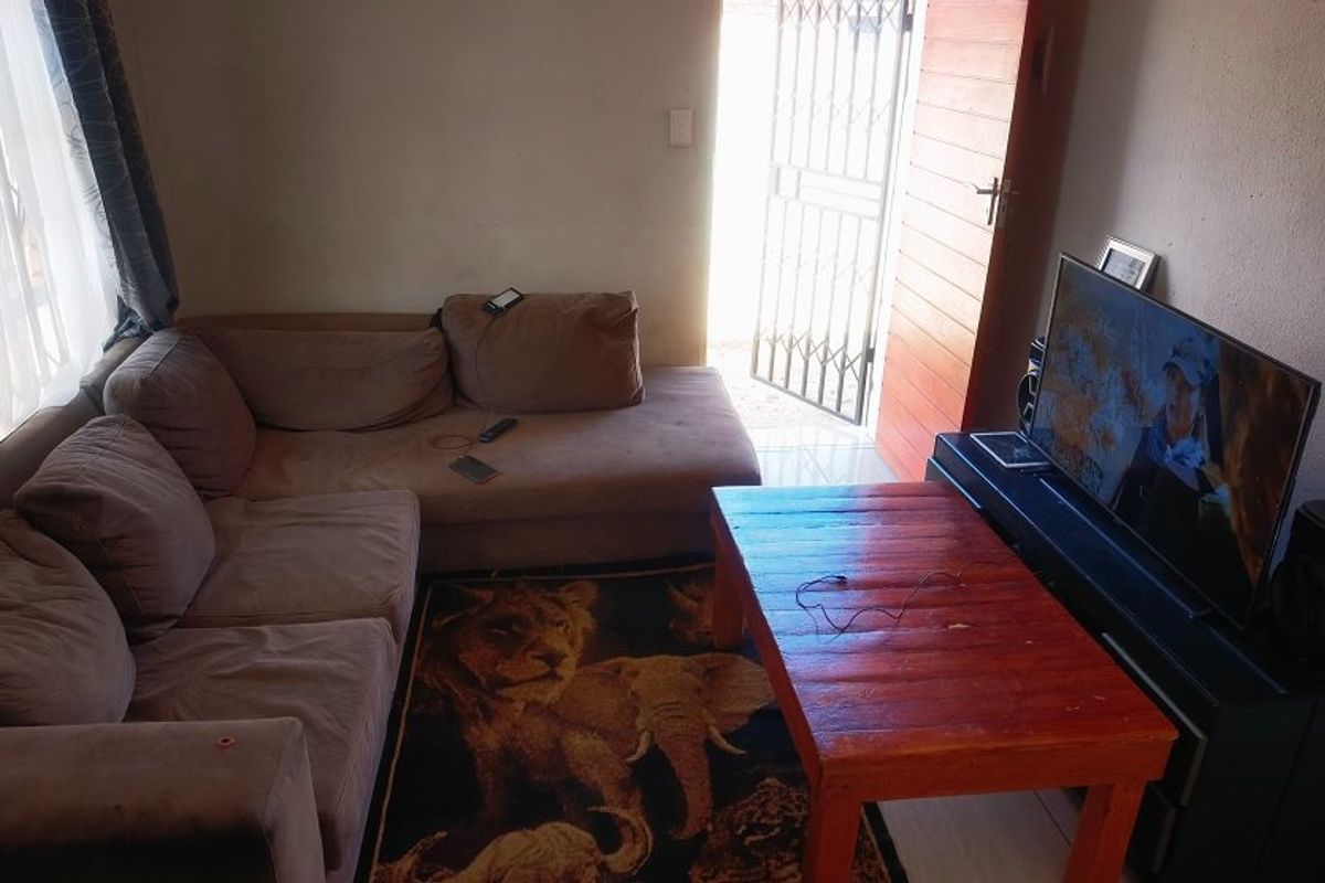 2 Bedroom house for Sale in Alliance - Photo 4
