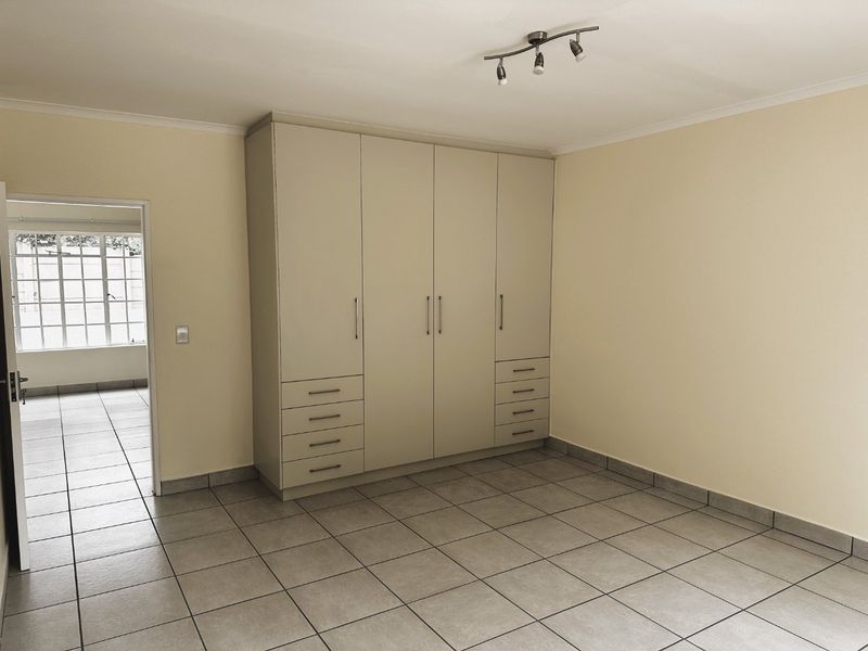 Bright 2Bdr Garden Flat / Apartment in Weltevreden Park - Photo 10
