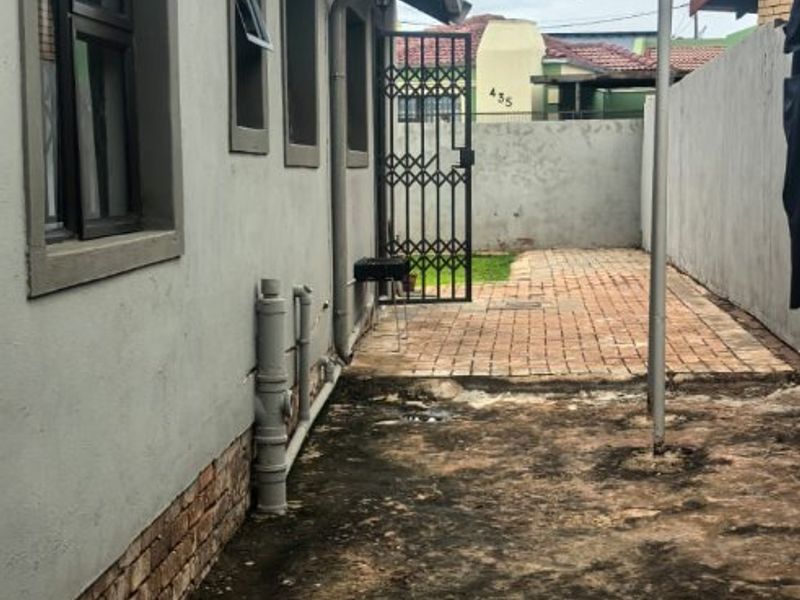 3 Bedroom Home for sale in Soshanguve Block UU – R795,000 - Photo 6