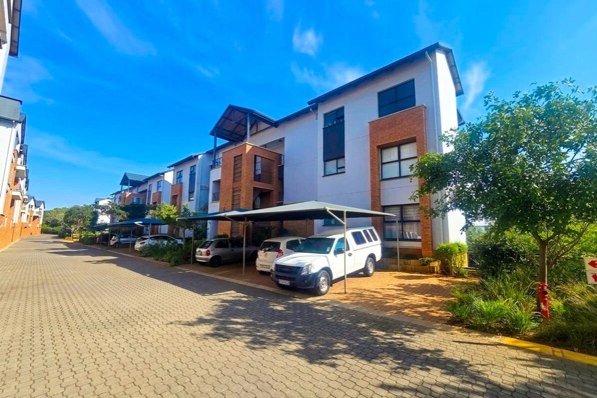 Stylish Apartment Living in Ballito Hills - Photo 2