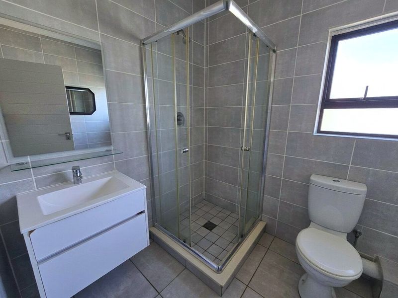 Stylish Apartment Living in Ballito Hills - Photo 10
