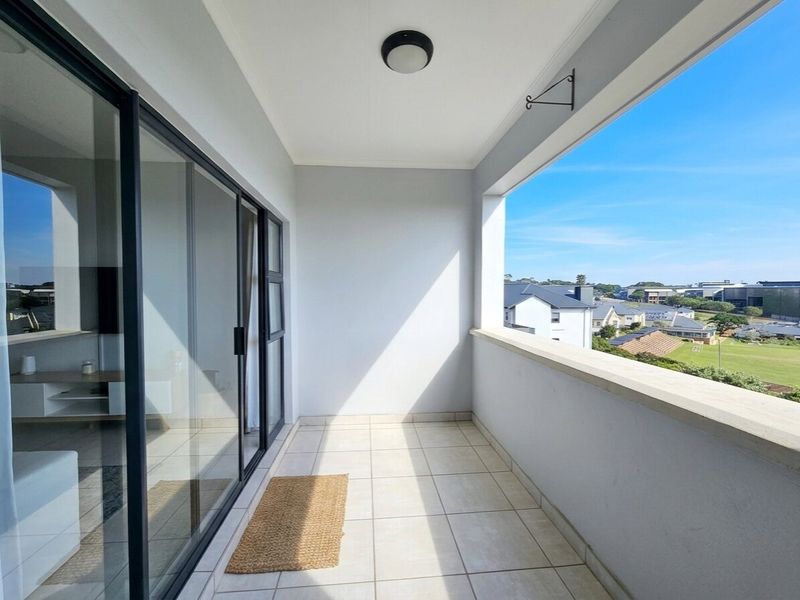 Stylish Apartment Living in Ballito Hills - Photo 8