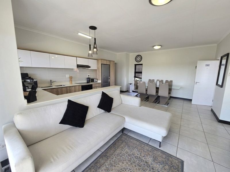 Stylish Apartment Living in Ballito Hills - Photo 6