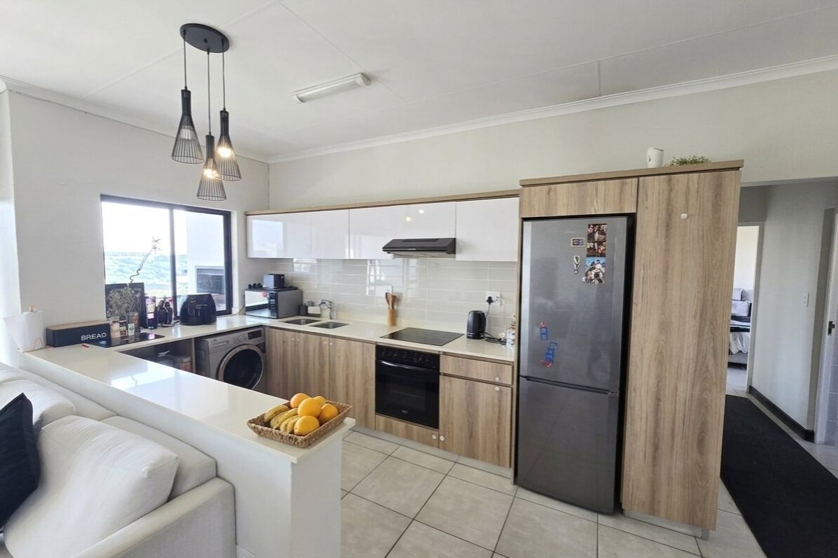 Stylish Apartment Living in Ballito Hills - Photo 5