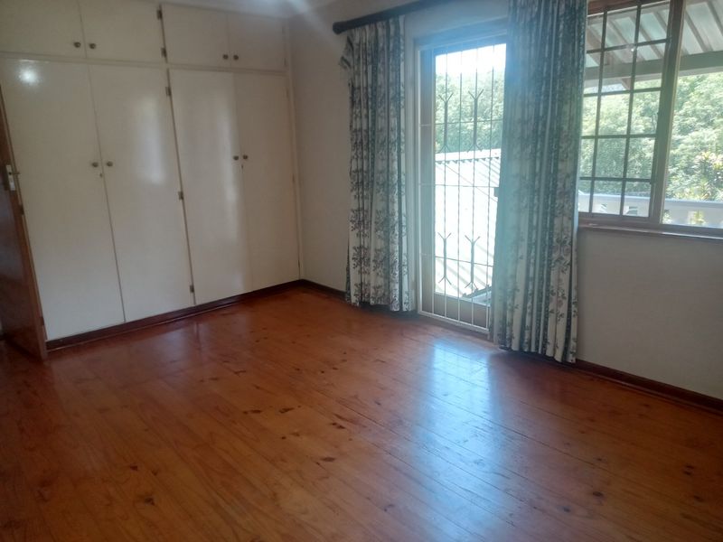 Well Maintained Double Storey Freestanding Family Home with Pool in Sought after Suburb- Townbush Road, Ferncliffe, Pmb - Photo 8