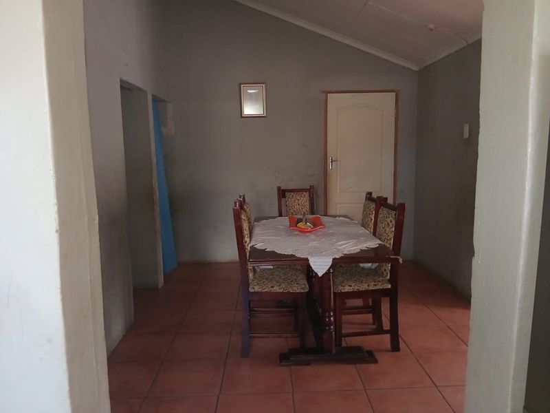 Country Charm Meets Comfortable Living in Riviersonderend - Photo 10