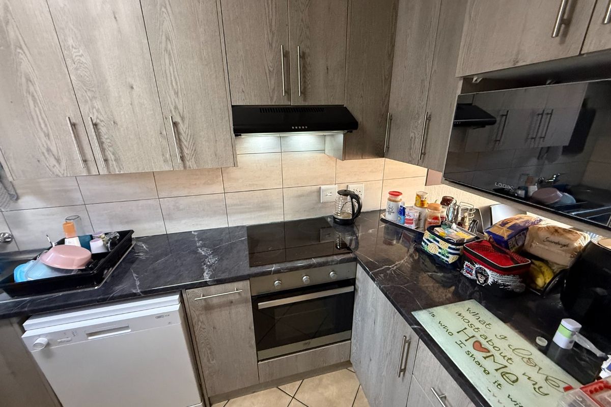 Modern Neat Simplex! - Photo 5