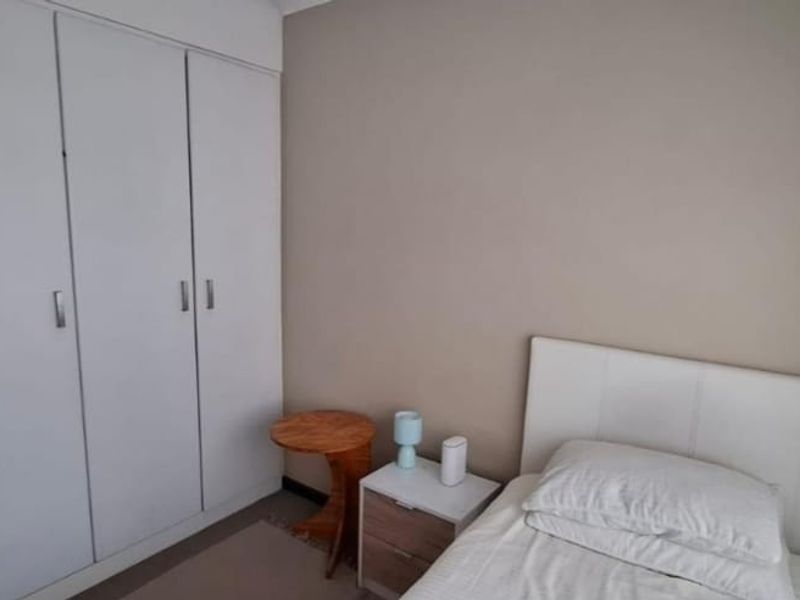 3 Bedroom 2 Bathroom Townhouse for Rent - Photo 8