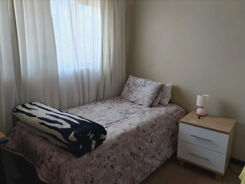 3 Bedroom 2 Bathroom Townhouse for Rent - Photo 6