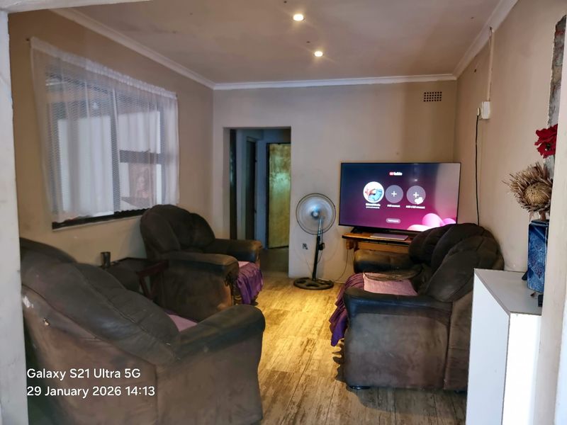 EXCLUSIVE FAMILY HOME FOR SALE IN RUSSELS REST, EERSTERIVIER. EXCLUSIVE SOLE MANDATE!!!! - Photo 8