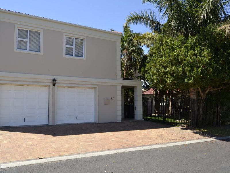 Spacious 5-Bedroom Family Rental with Pool, Flatlet & Entertainment Areas - Photo 1