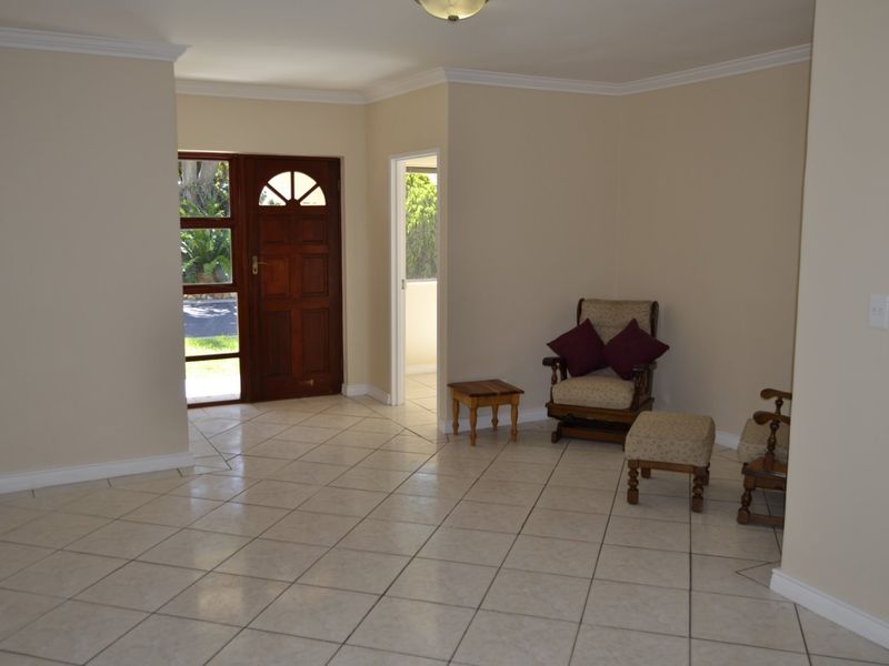 Spacious Pet-Friendly Family Home to Rent in Cape Heritage | R26 000 per Month - Photo 8