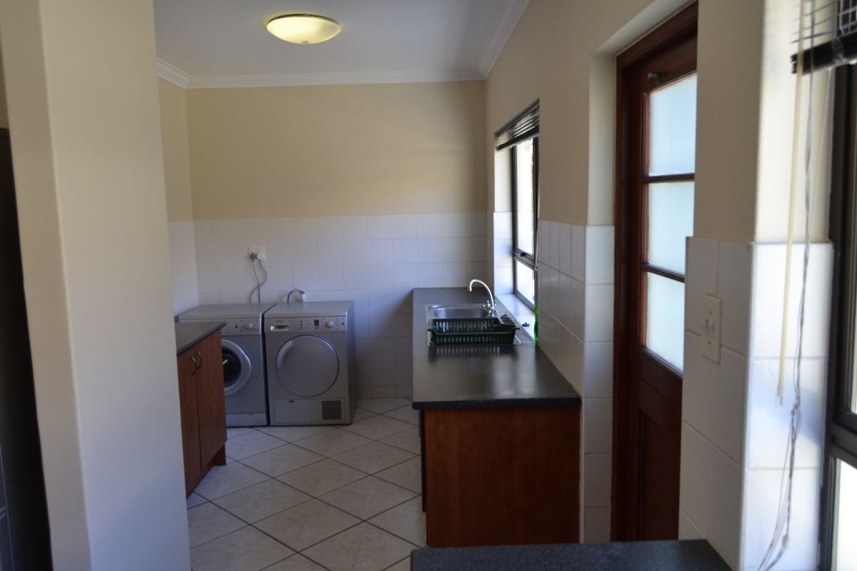 Spacious Pet-Friendly Family Home to Rent in Cape Heritage | R26 000 per Month - Photo 5