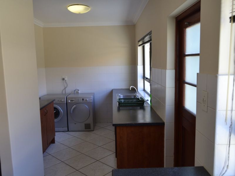 Spacious Pet-Friendly Family Home to Rent in Cape Heritage | R26 000 per Month - Photo 5
