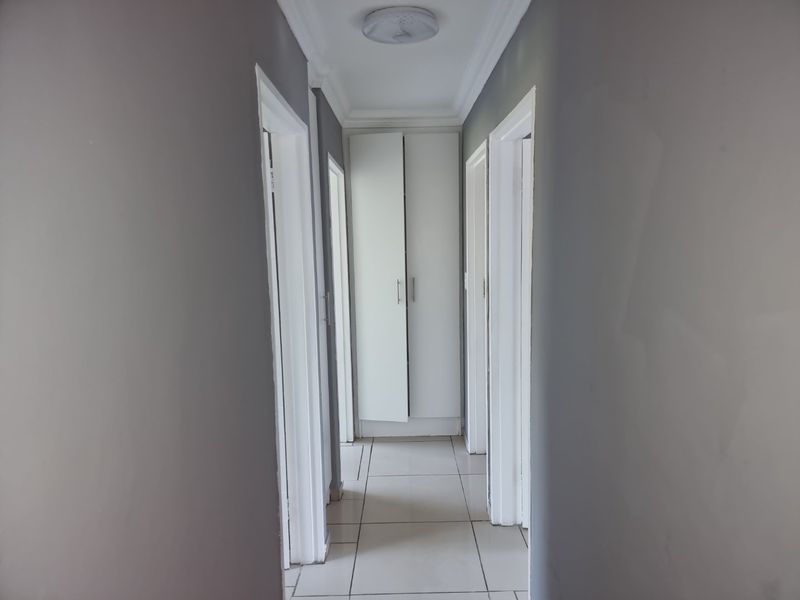 Lovely 3 Bedroom Garden Unit - Photo 10