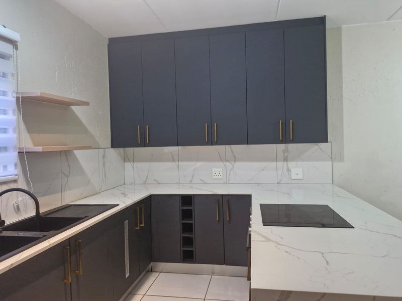 3 Bedroom Duplex for Sale in Honeydew Grove - Photo 3