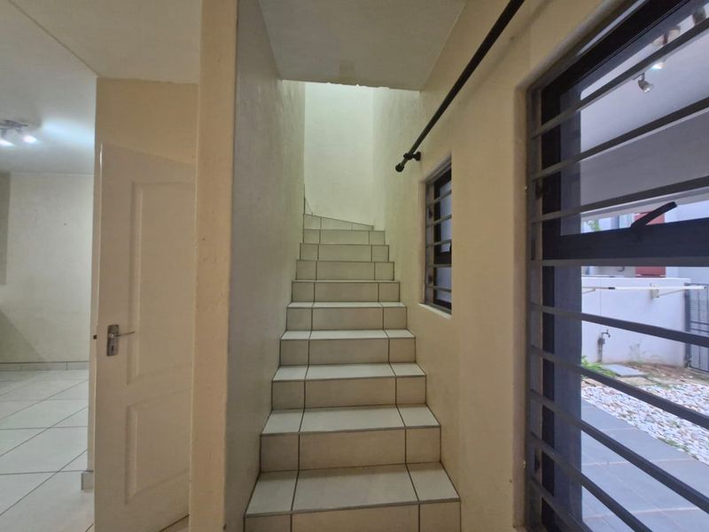 3 Bedroom Duplex for Sale in Honeydew Grove - Photo 7