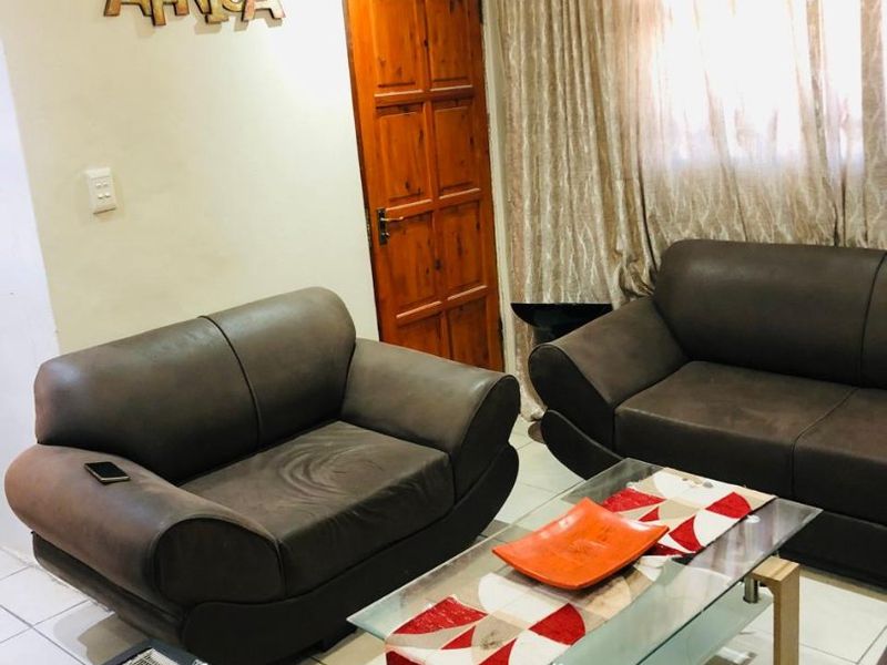 Beautiful 3 Bedroom house  - Photo 9