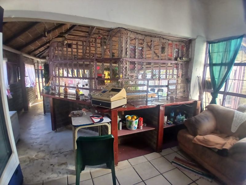 !!!Profitable living for under R800 000!!! - Photo 2