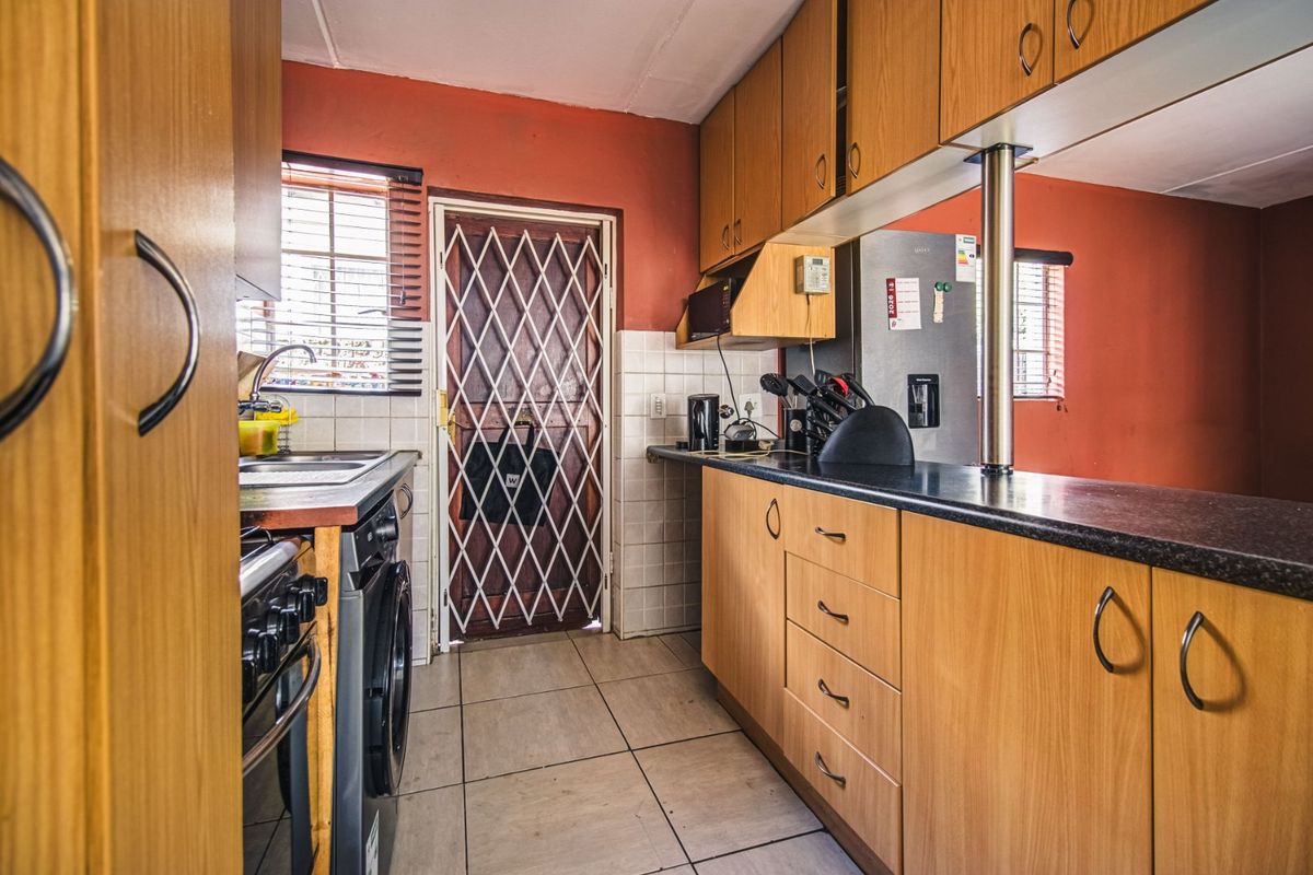 The Perfect First Home!   - Photo 5