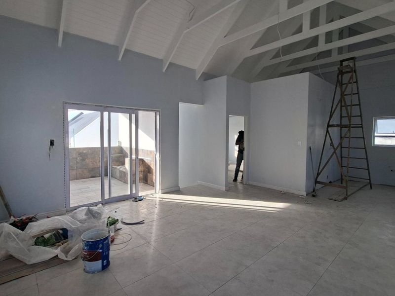 3 Bedroom House for Sale in Lampiesbaai, St Helena bay - Photo 2