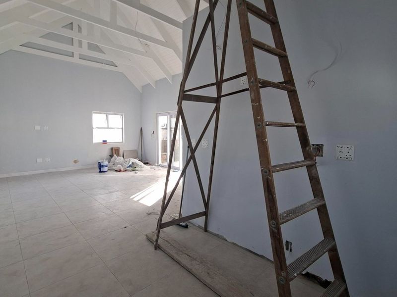 3 Bedroom House for Sale in Lampiesbaai, St Helena bay - Photo 4