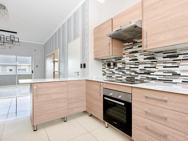 Stunning 2-Bedroom Apartment for Sale in Blue Hills Midrand - Photo 1