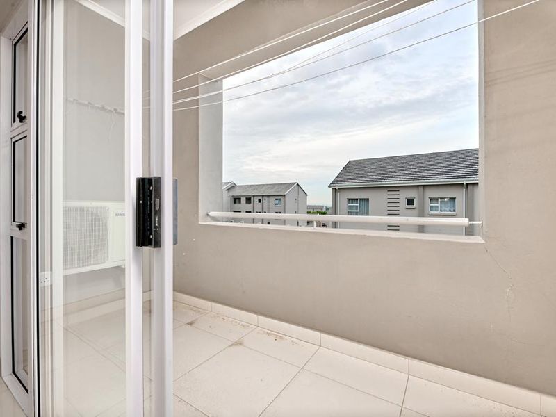 Stunning 2-Bedroom Apartment for Sale in Blue Hills Midrand - Photo 8