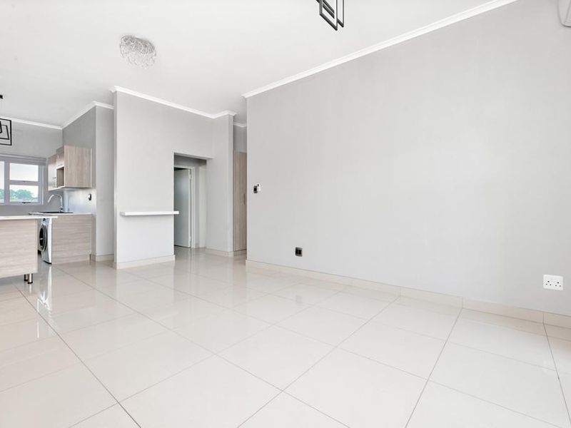 Stunning 2-Bedroom Apartment for Sale in Blue Hills Midrand - Photo 6