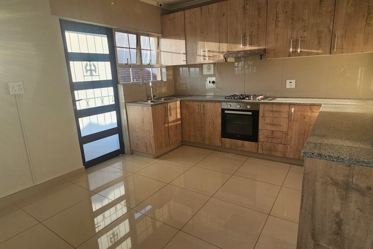 Stepless Townhouse | Musgrave - Photo 2