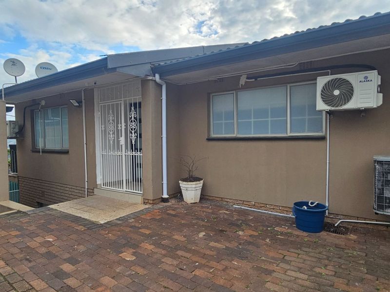 Stepless Townhouse | Musgrave - Photo 1