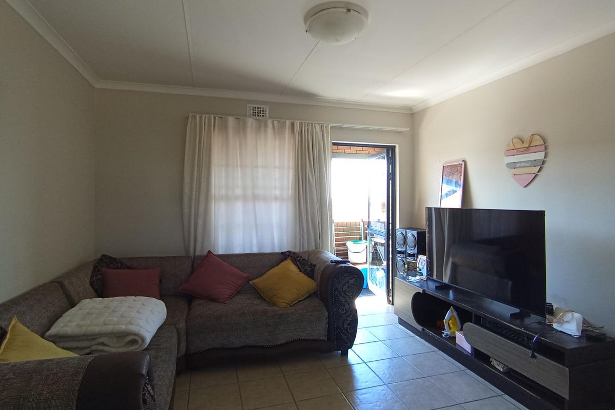 Modern 2-Bedroom Apartment for Sale in San Ridge Heights, Erand Gardens, Midrand - Photo 5