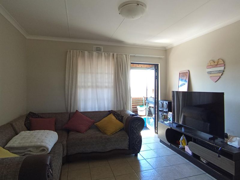 Modern 2-Bedroom Apartment for Sale in San Ridge Heights, Erand Gardens, Midrand - Photo 5