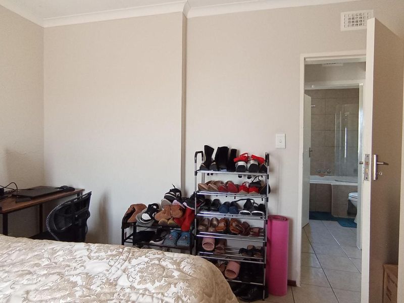 Modern 2-Bedroom Apartment for Sale in San Ridge Heights, Erand Gardens, Midrand - Photo 10