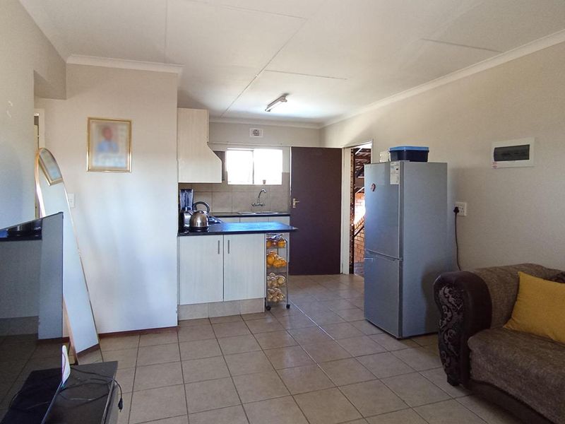 Modern 2-Bedroom Apartment for Sale in San Ridge Heights, Erand Gardens, Midrand - Photo 4