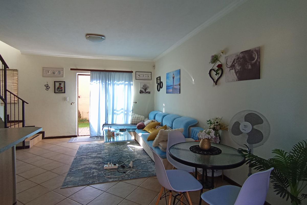 Modern 2-Bedroom Townhouse for Sale in Carlswald Creek, Midrand - Photo 5