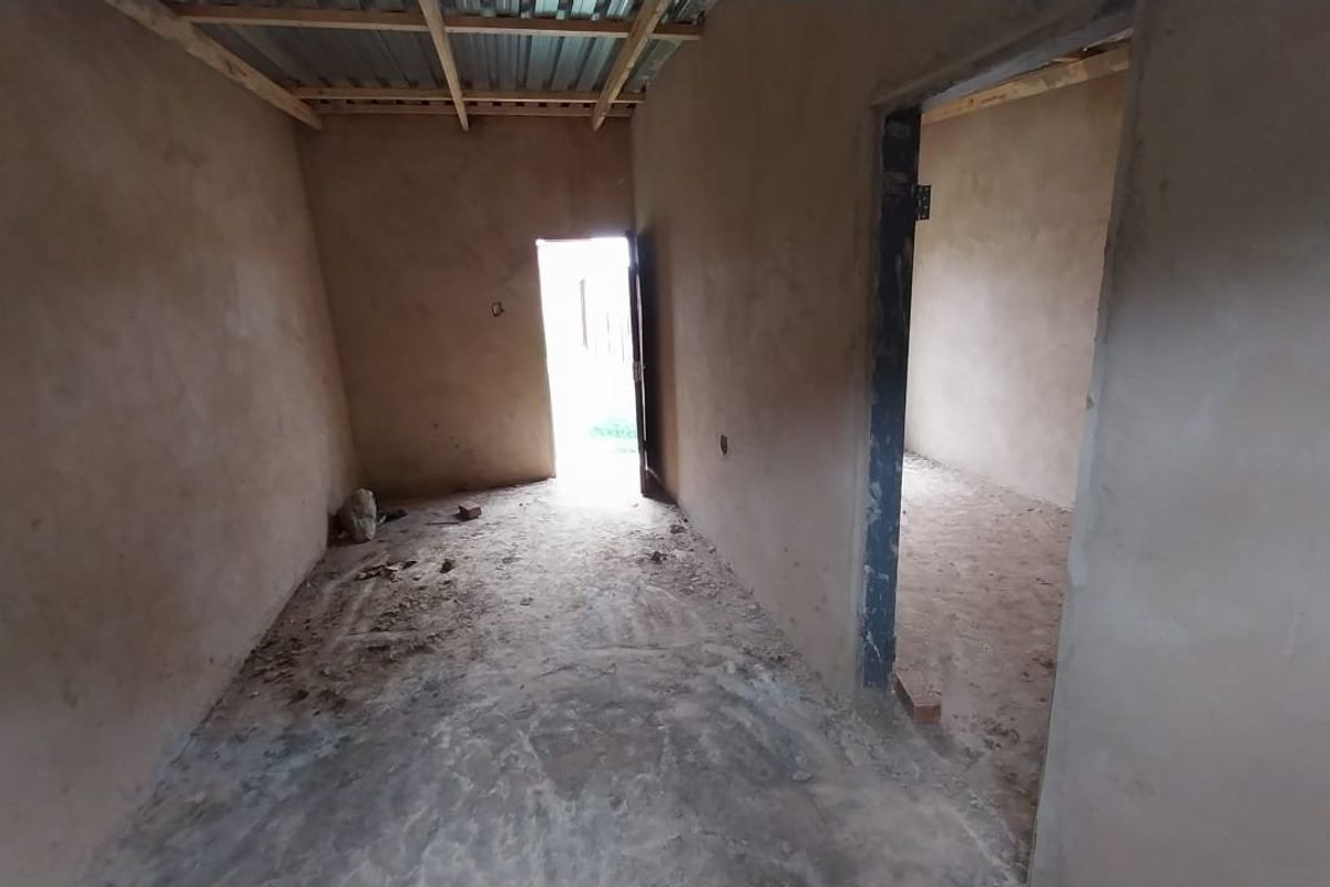 6 unfinished units For sale in Moshate gardens soshanguve  - Photo 5