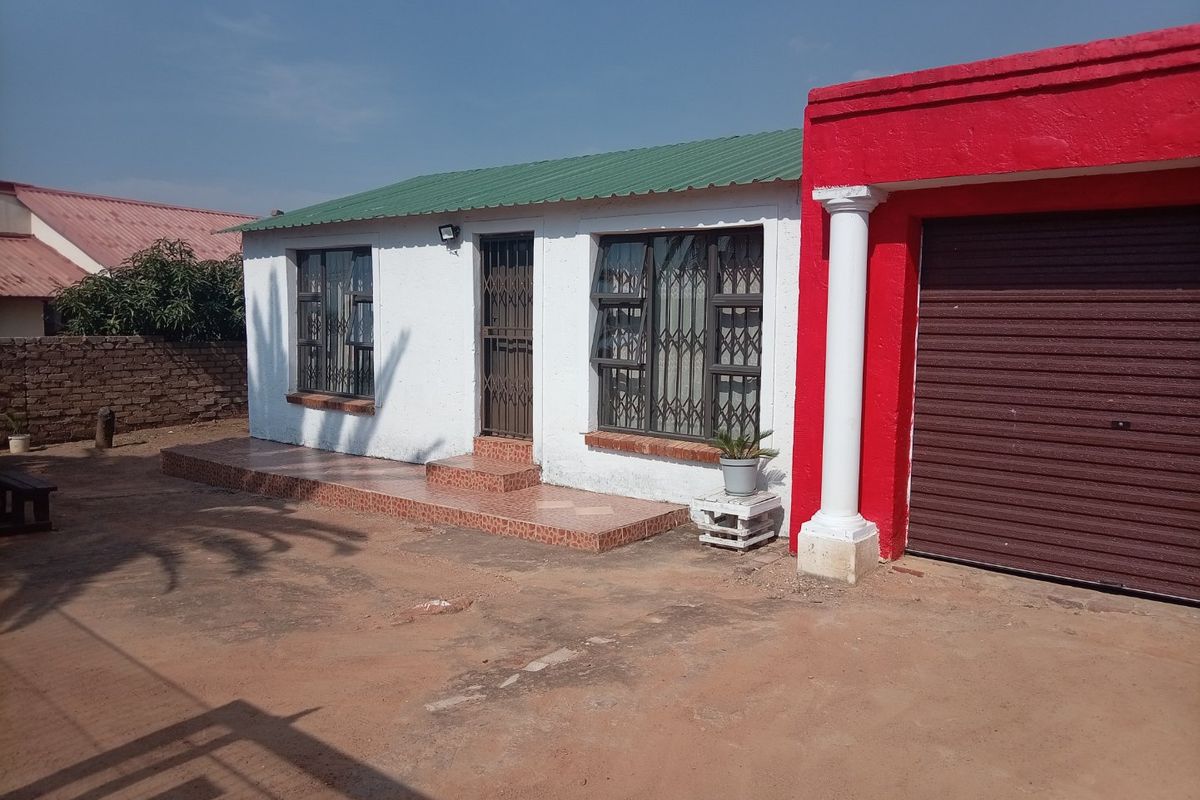 3 bedroom house Soshanguve G - Photo 2