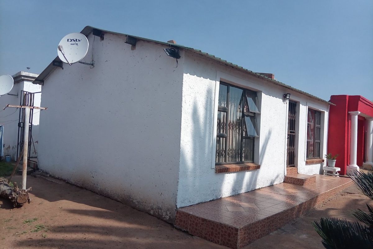 3 bedroom house Soshanguve G - Photo 5