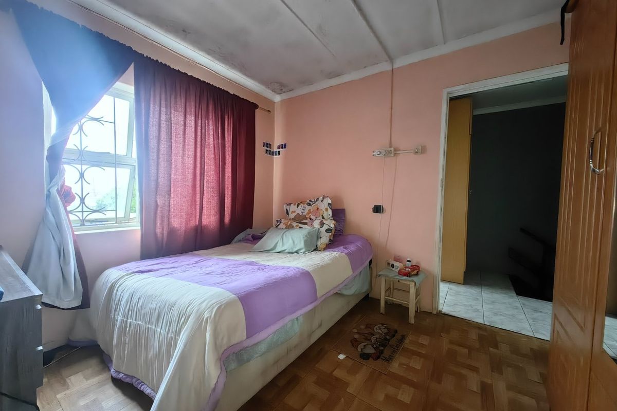 2 Bedroom Entertainers Dream in Prime Location! - Photo 3