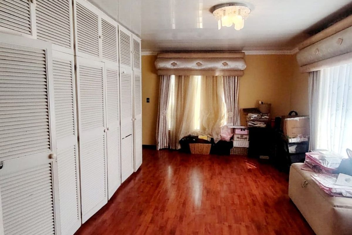 4 Bedroom House for Sale in Dawn  - Photo 3