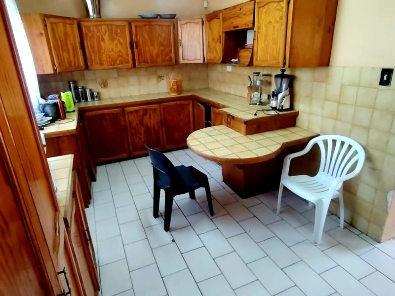 4 Bedroom House for Sale in Dawn  - Photo 2