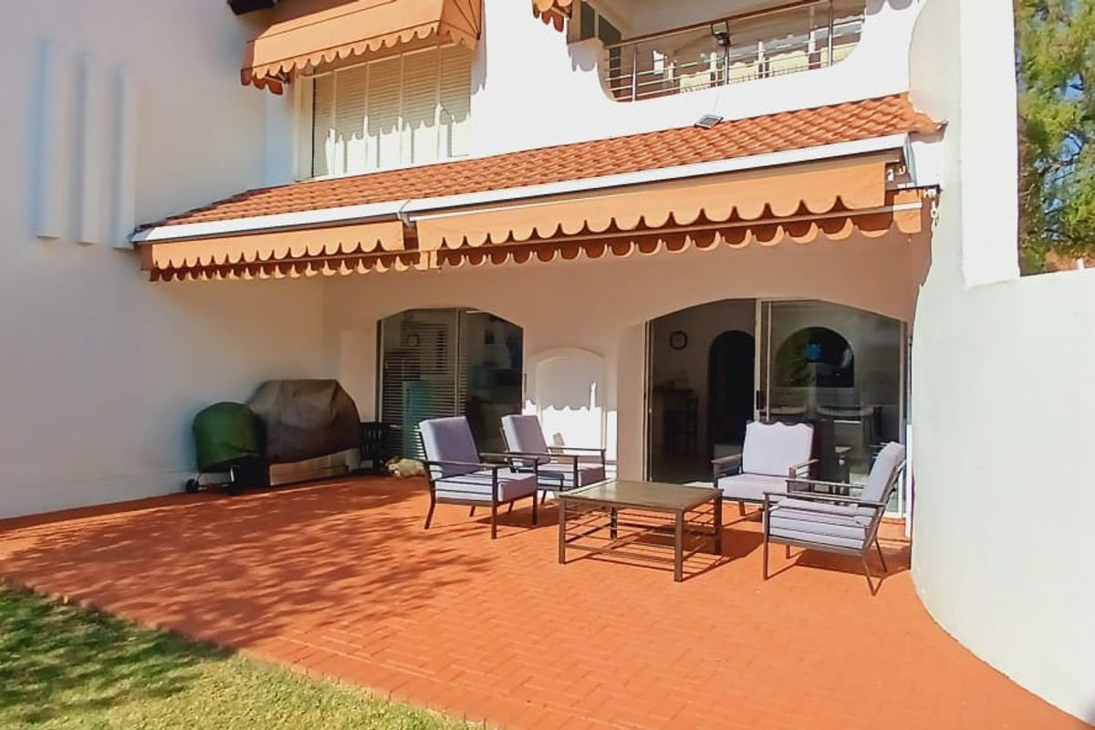 Stunning Vaal Dam Retreat in Secure Sunset Cove Estate - Photo 2