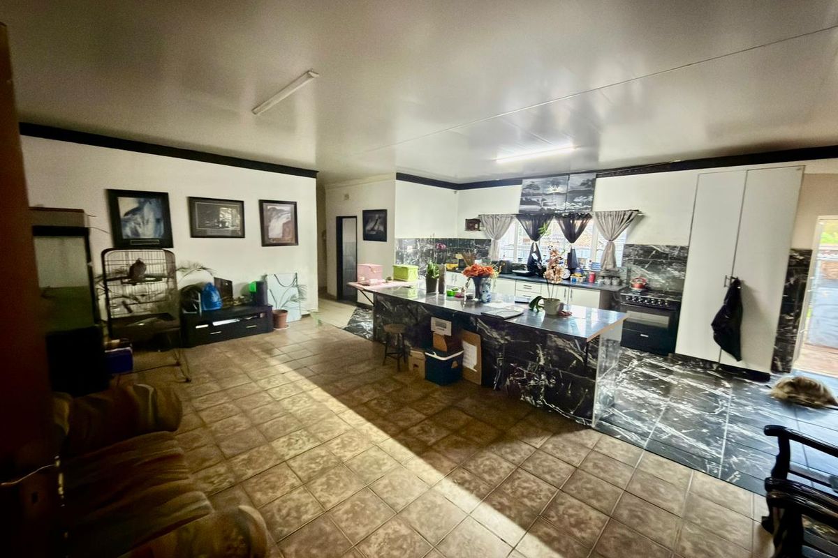 Family home in Songloed - Photo 2