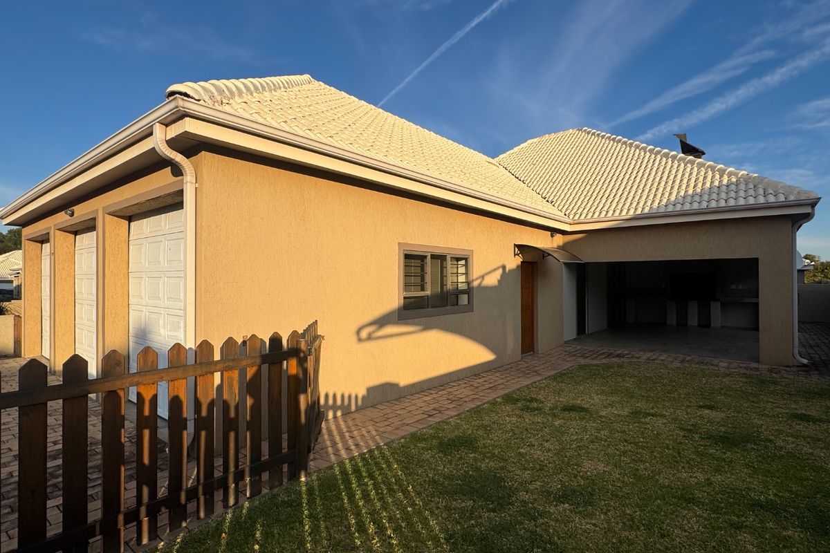full title townhouse in retirement village - Photo 3