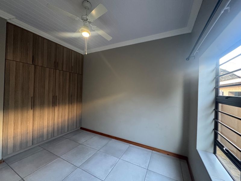 full title townhouse in retirement village - Photo 10
