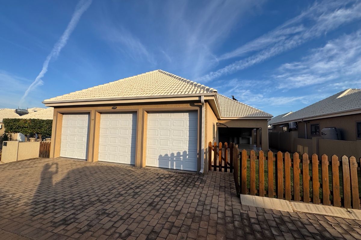full title townhouse in retirement village - Photo 2