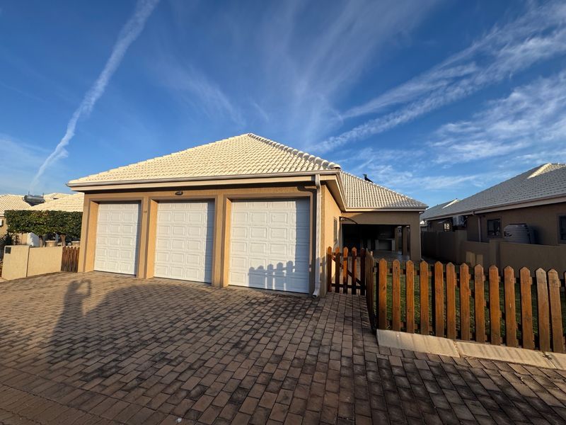 full title townhouse in retirement village - Photo 2